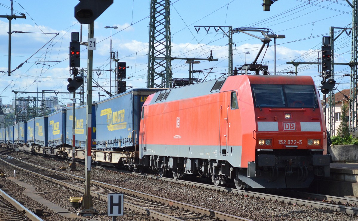 152 072-5 mit Taschenwagenzug am 16.05.14 Durchfahrt Bhf. Fulda.