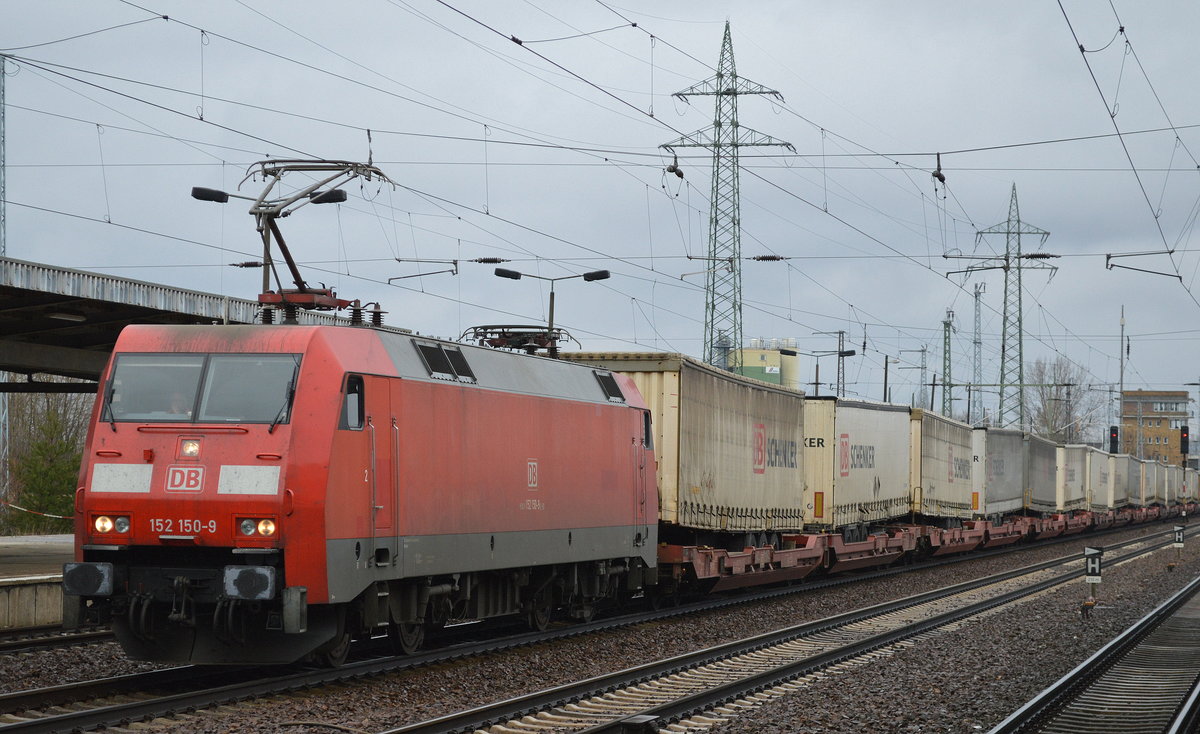 152 150-9 mit KLV-Zug (hauptsächlich DB/Schenker Trailer am 01.03.17 Bf. Flughafen Berlin-Schönefeld.