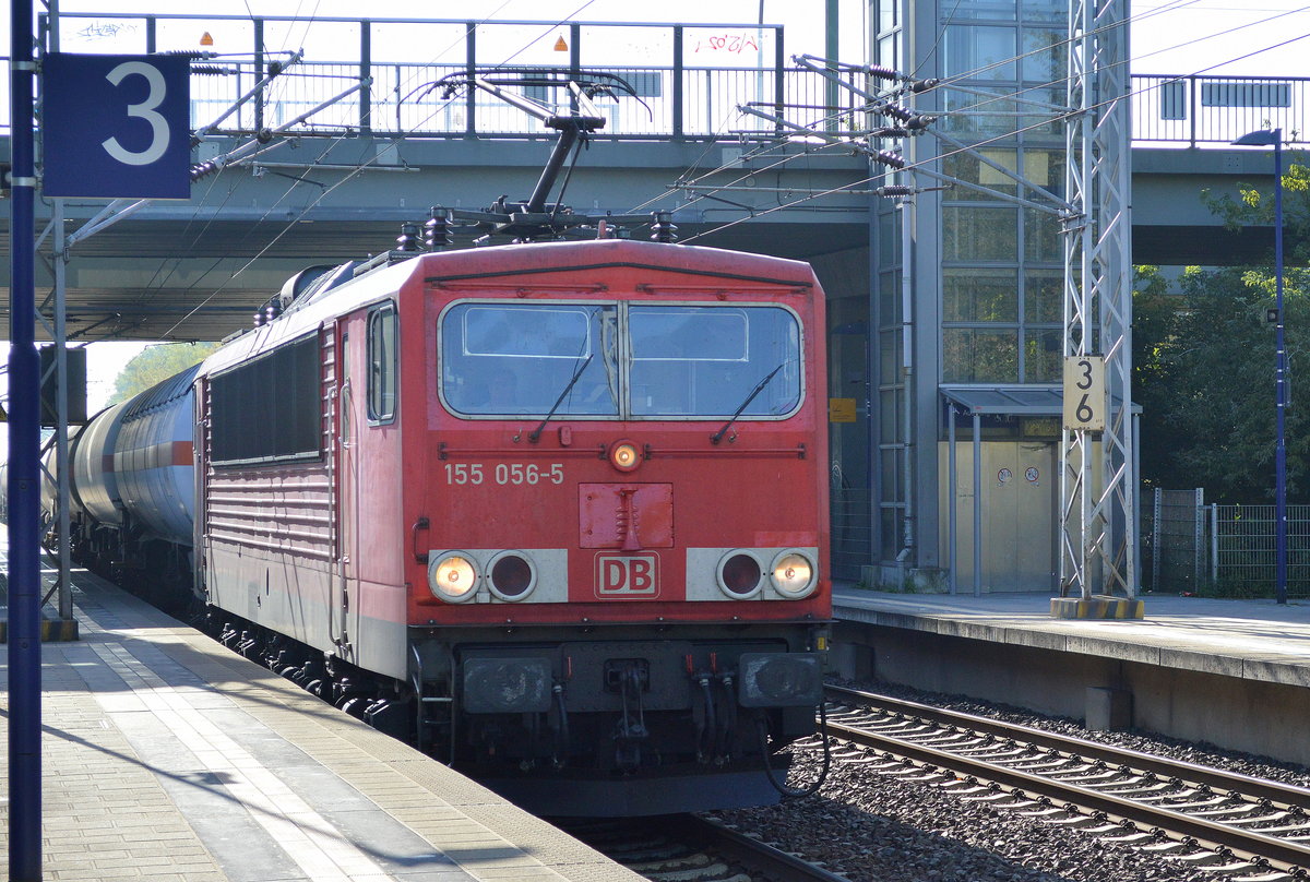 155 056-5 mit Kesselwagenzug (leer) Richtung Stendell am 20.09.17 Bf. Berlin-Hohenschönhausen.