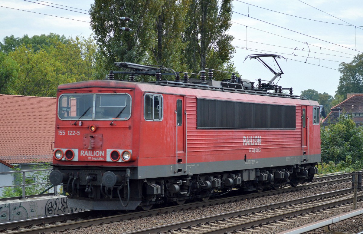 155 122-5 einige Zeit später auf der Leerfahrt zurück Richtung Bernau, 19.09.14 Berlin-Karow.