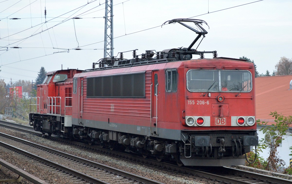 155 206-6 am Haken von 298 324-5 am 06.11.15 Berlin-Karow.