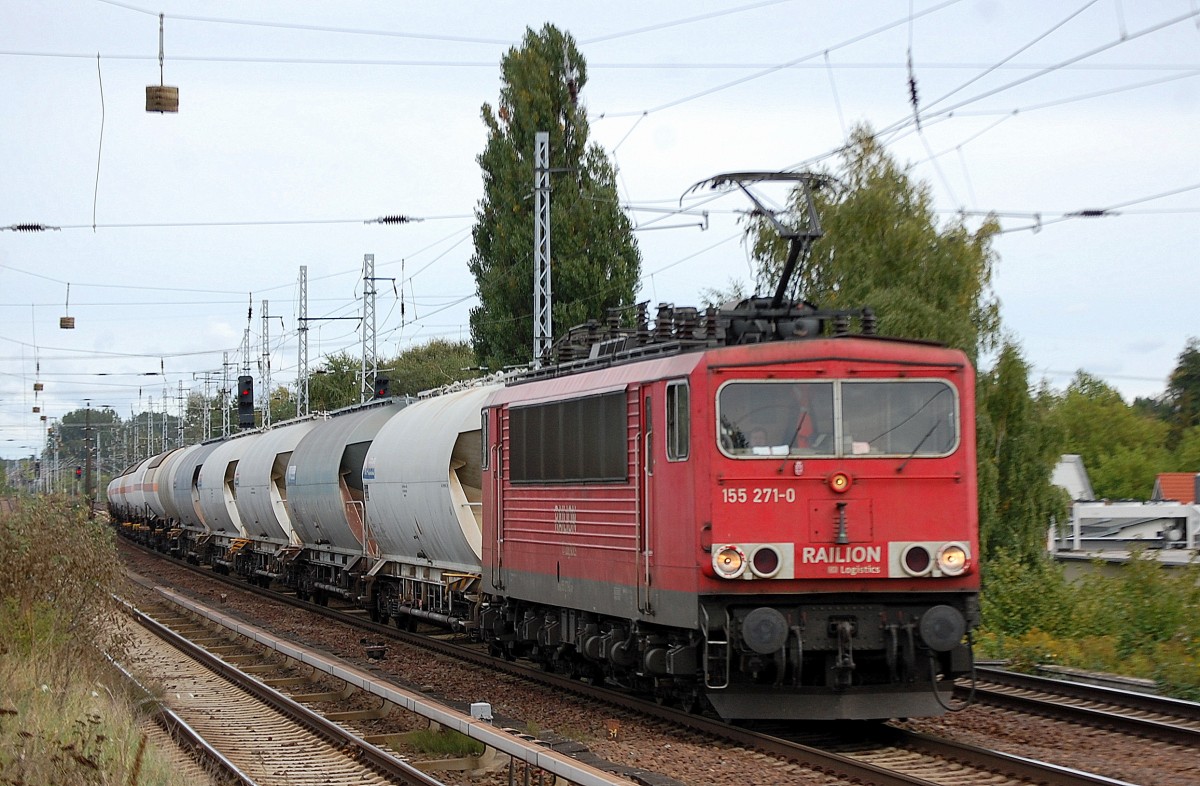 155 271-0 mit einem gemischten G�terzug am 25.09.13 in Berlin-Karow.