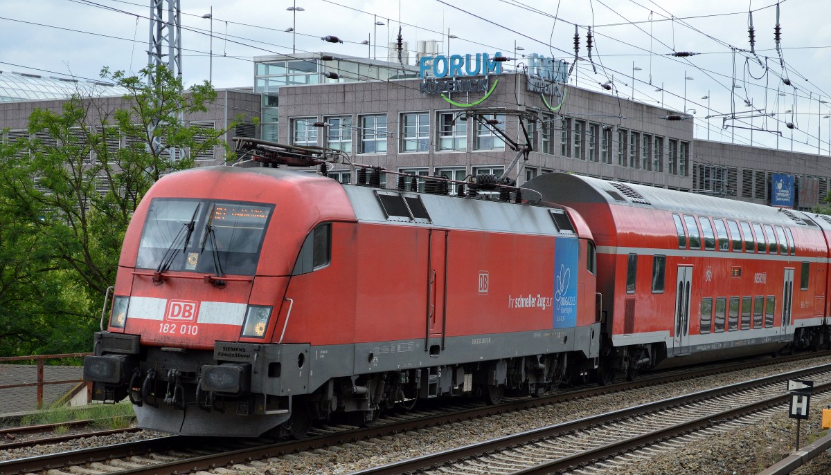 182 010 mit dem RE1 nach Frankfurt (Oder) am 16.06.15 Berlin-Köpenick.