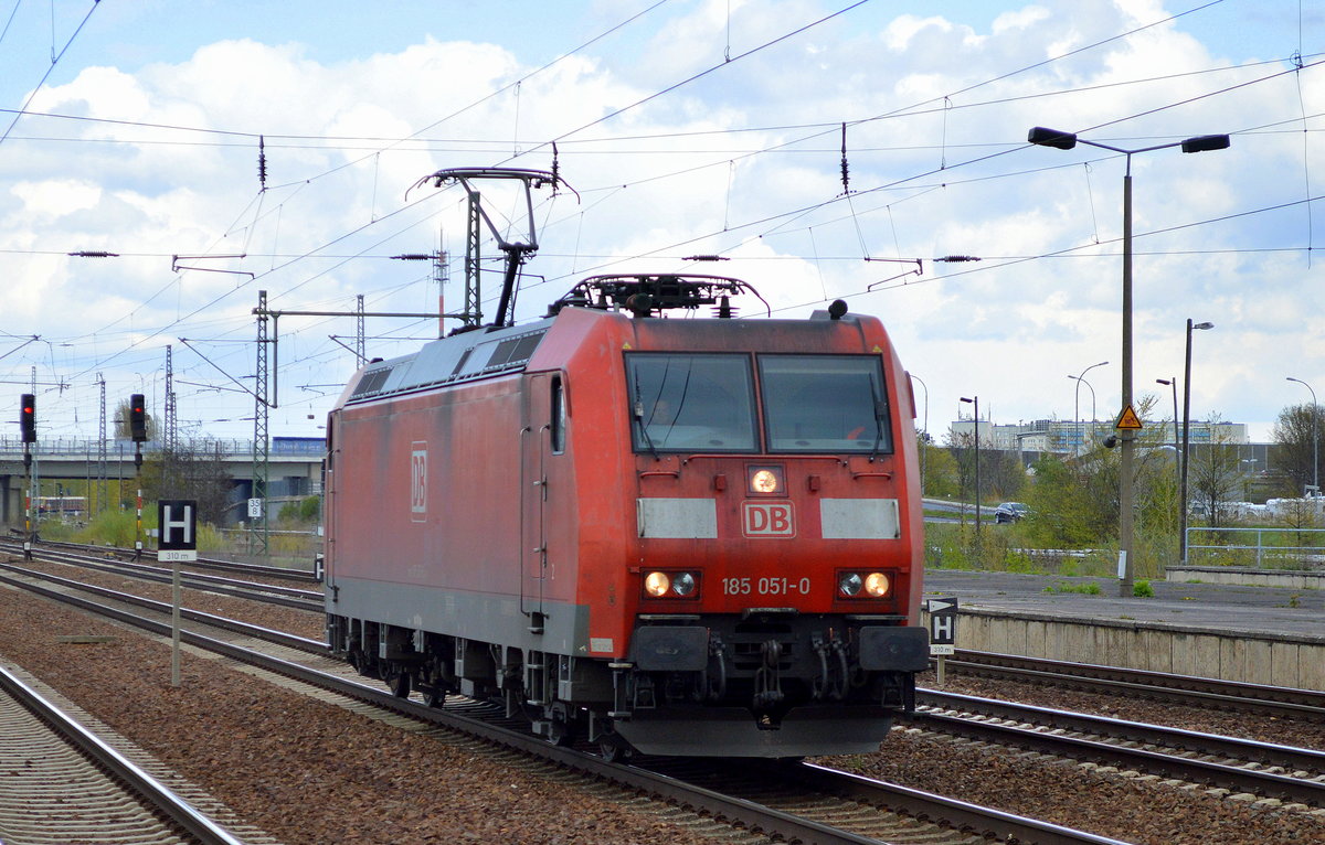 185 051-0 am 25.04.16 Bf. Flughafen Berlin-Schönefeld.