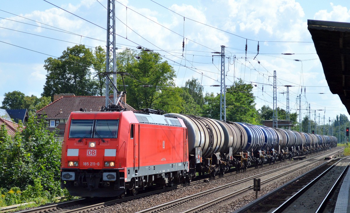 185 211-0 mit Kesselwagenzug Richtung Schwedt am 31.07.14 Berlin-Karow.