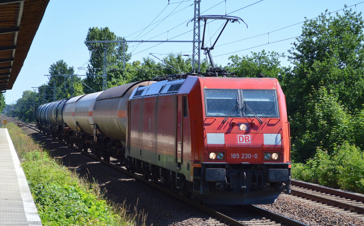 185 230-0 mit Kesselwagenzug Richtung Karower Kreuz Berlin am 11.06.15 Röntgental bei Berlin.