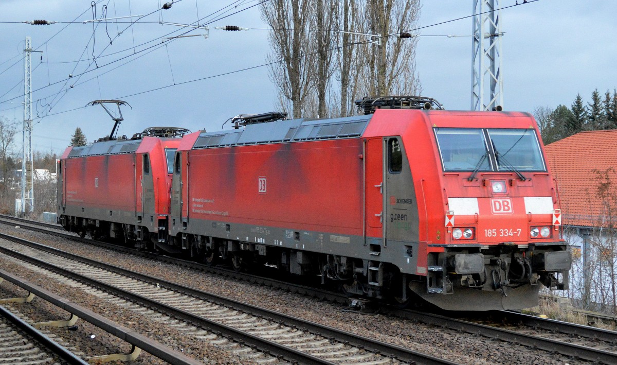 185 334-7 am Haken von 185 333-9 am 02.01.15 Richtung Bernau in Berlin-Karow.