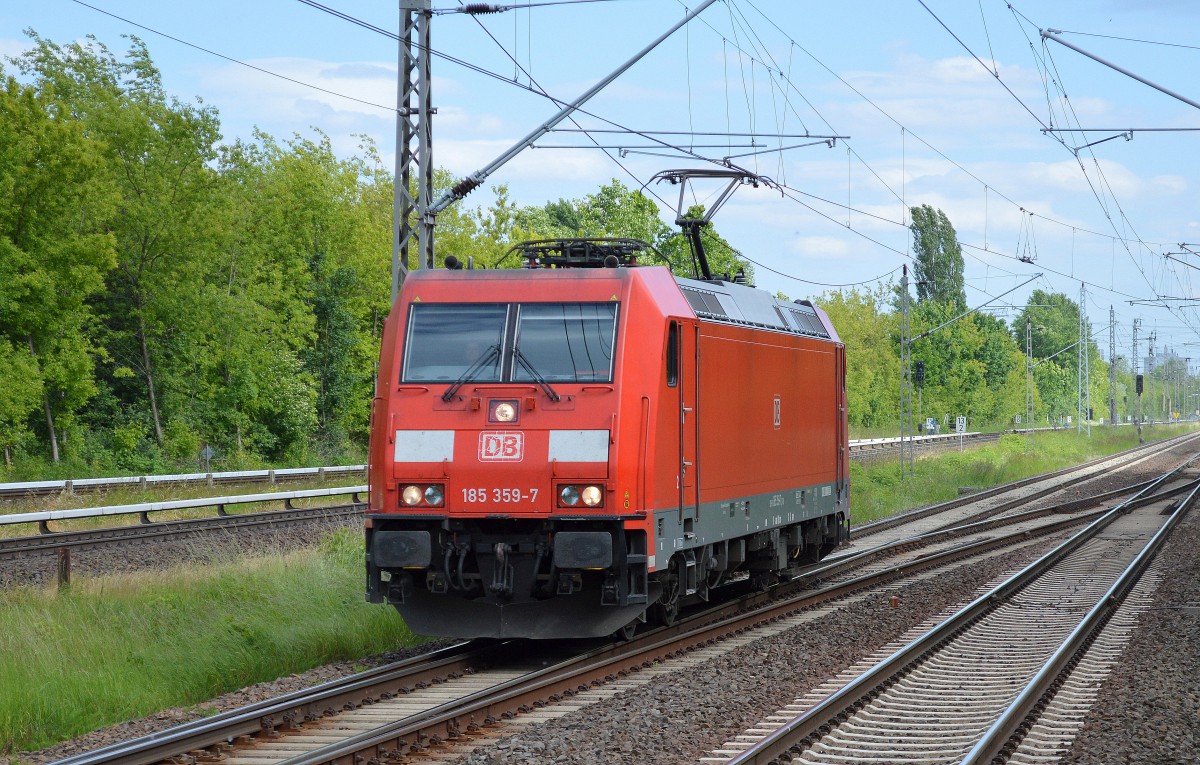 185 359-7 am 02.06.15 Durchfahrt Bhf. Berlin-Hohenschönhausen.