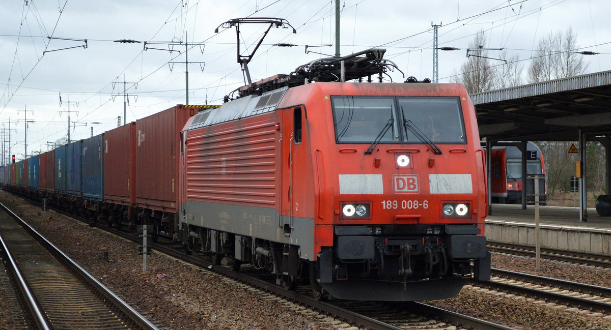 189 008-6 mit Containerzug am 30.01.18 Bf. Flughafen Berlin-Schönefeld.