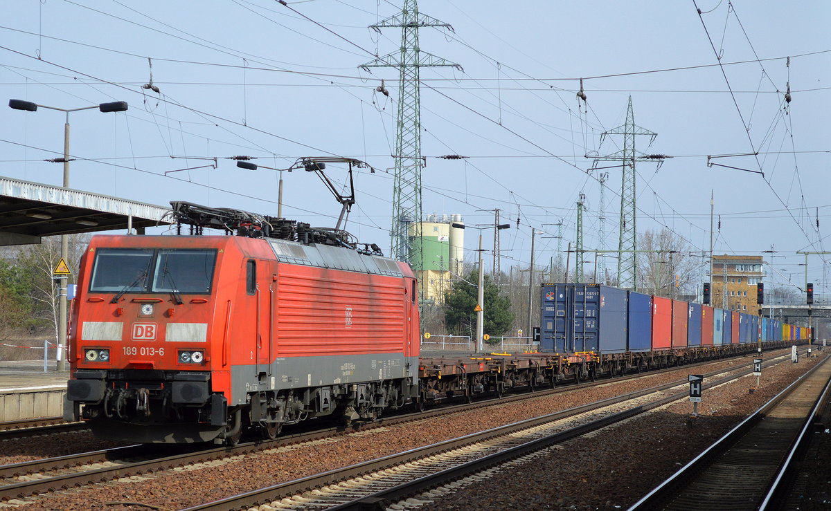 189 013-6 mit Containerzug am 13.03.17 BF. Flughafen Berlin-Schönefeld.