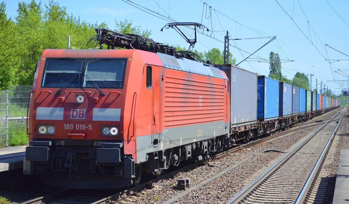 189 018-5 mit Containerzug am 01.06.17 Bf. Berlin-Hohenschönhausen.