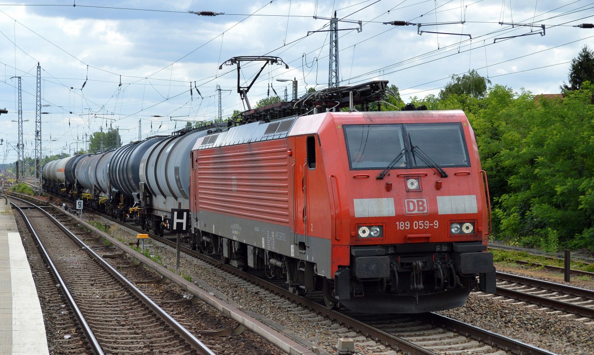 189 059-9 mit kurzem Kesselwagenzug am 06.06.15 Berlin-Köpenick.