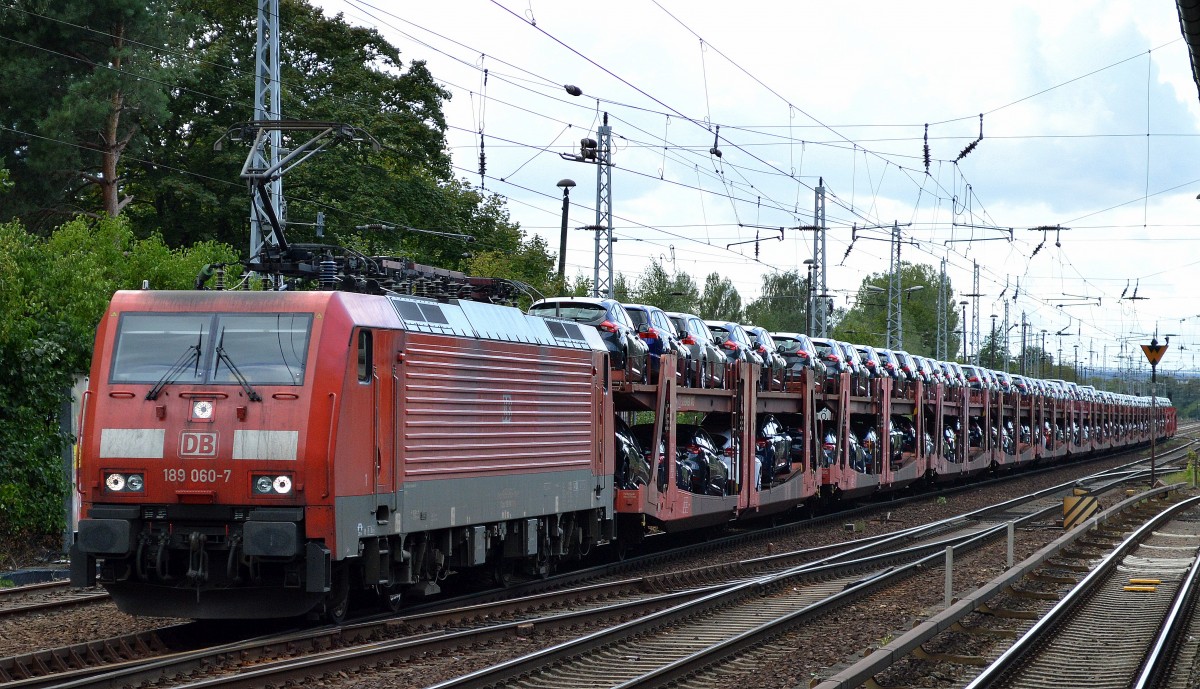 189 060-7 mit einem PKW-Transportzug (FORD Focus) am 07.09.15 Berlin-Hirschgarten.