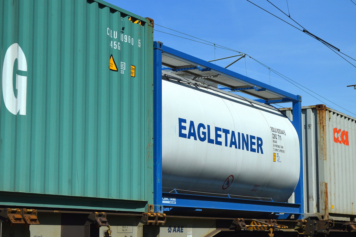 20’ Standard Tankconatiner der Fa. EAGLETAINER LOGISTICS PTE LTD aus Singapore am 17.05.17 Berlin-Wuhlheide.