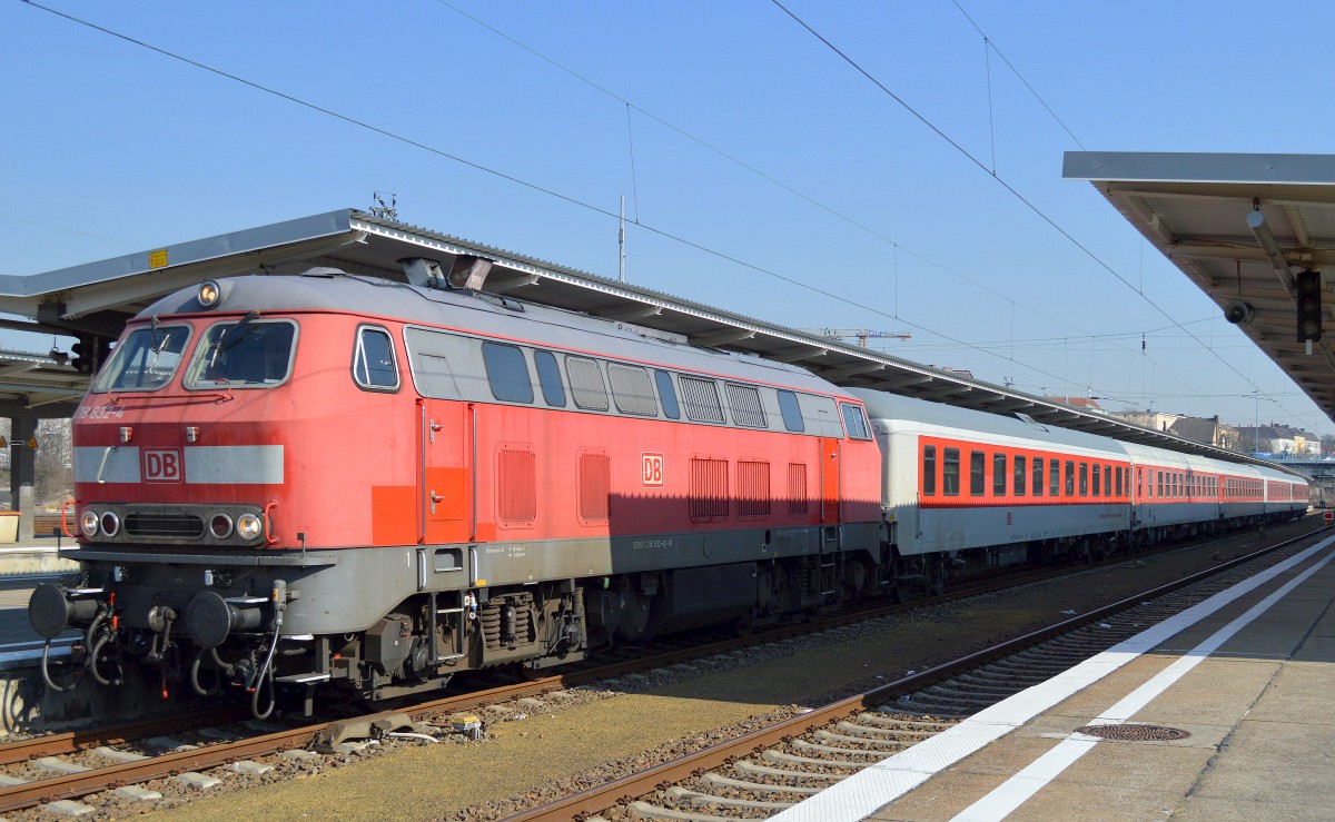 218 832-4 mit einer DB-Nachtwagengarnitur abfahrbereit Bhf. Berlin-Lichtenberg am 20.03.15 