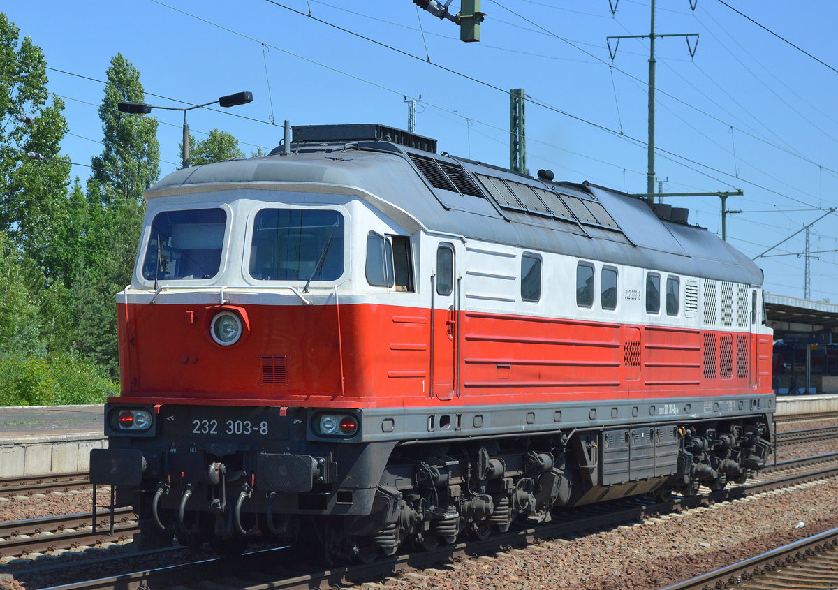 232 303-8 am 23.06.16 Durchfahrt Bf. Flughafen Berlin-Schönefeld.