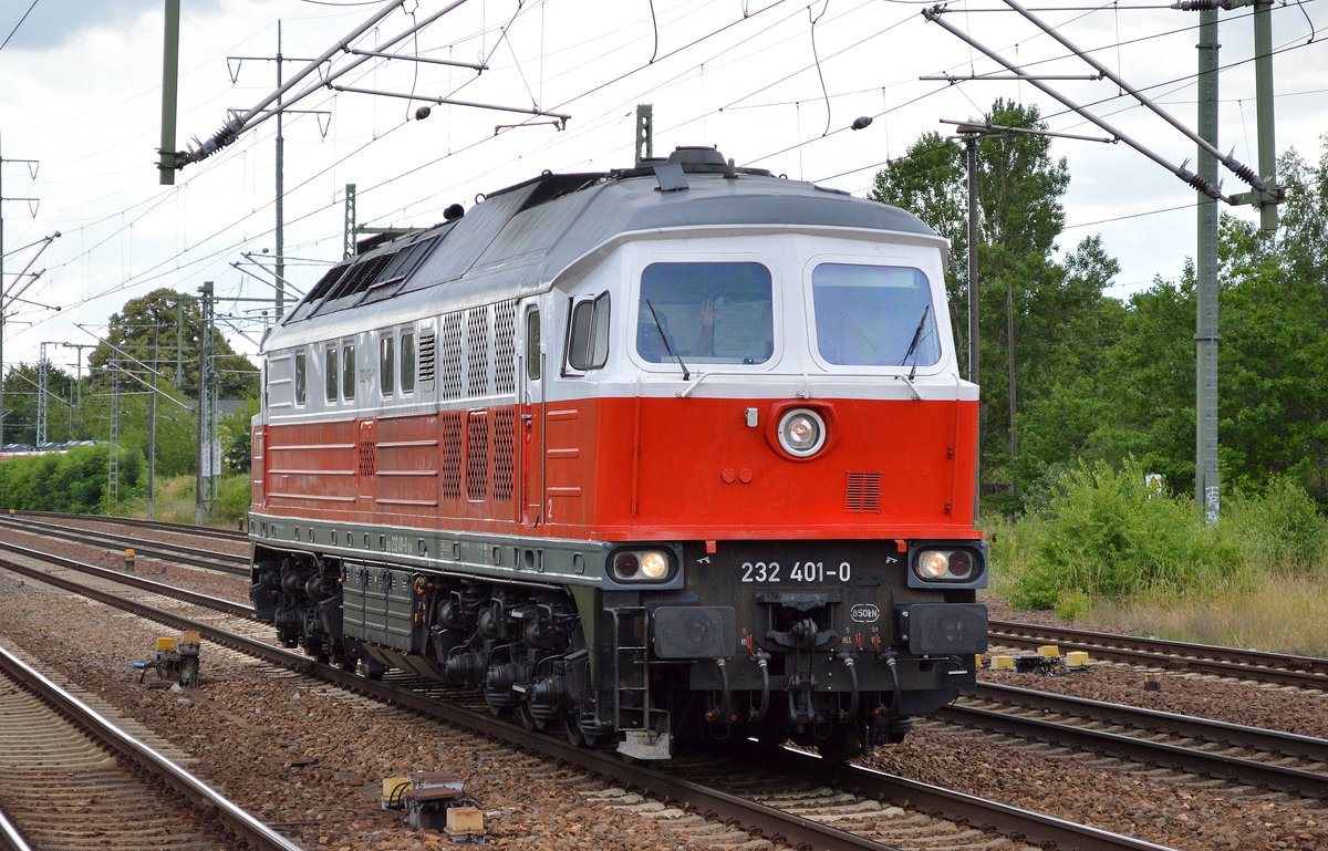 232 401-0 am 29.06.16 Bf. Flughafen Berlin-Schönefeld. Grüße an den Tf.