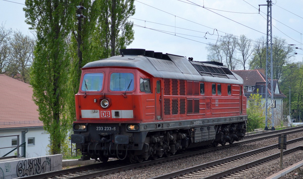 233 233-6 Richtung Bernau am 22.04.014 Berlin-Karow.