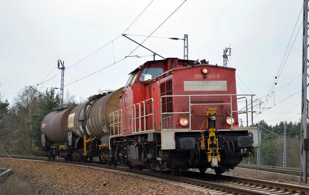 298 303-9 mit Übergabezug am 04.04.16 Berlin-Wuhlheide.