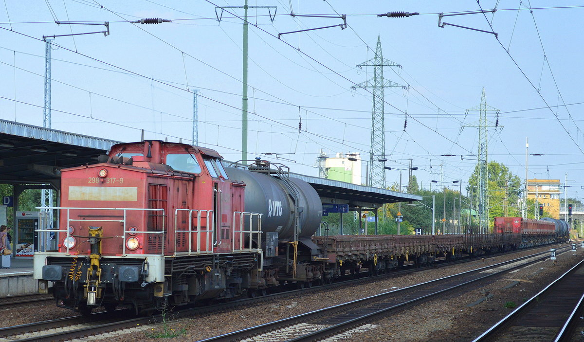 298 317-9 mit Übergabezug am 14.09.16 Bf. Flughafen Berlin-Schönefeld.