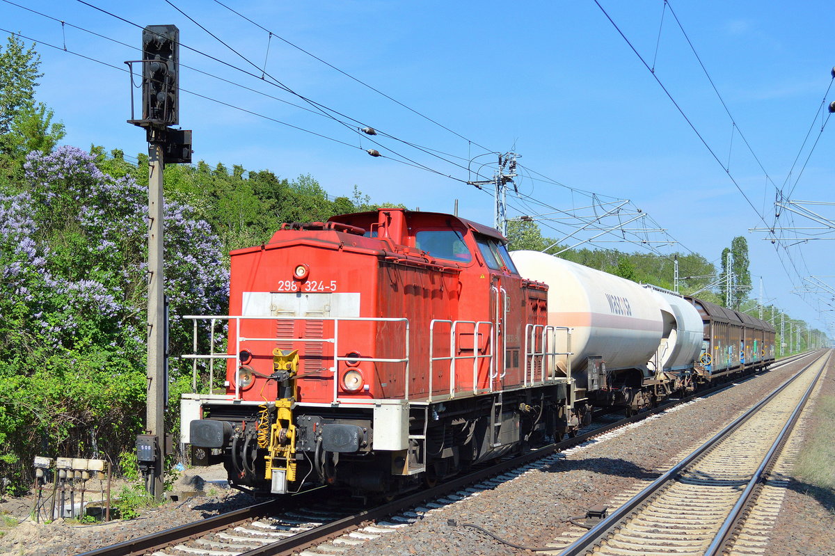 298 324-5 mit Übergabezug am 10.05.16 Berlin-Hohenschönhausen.
