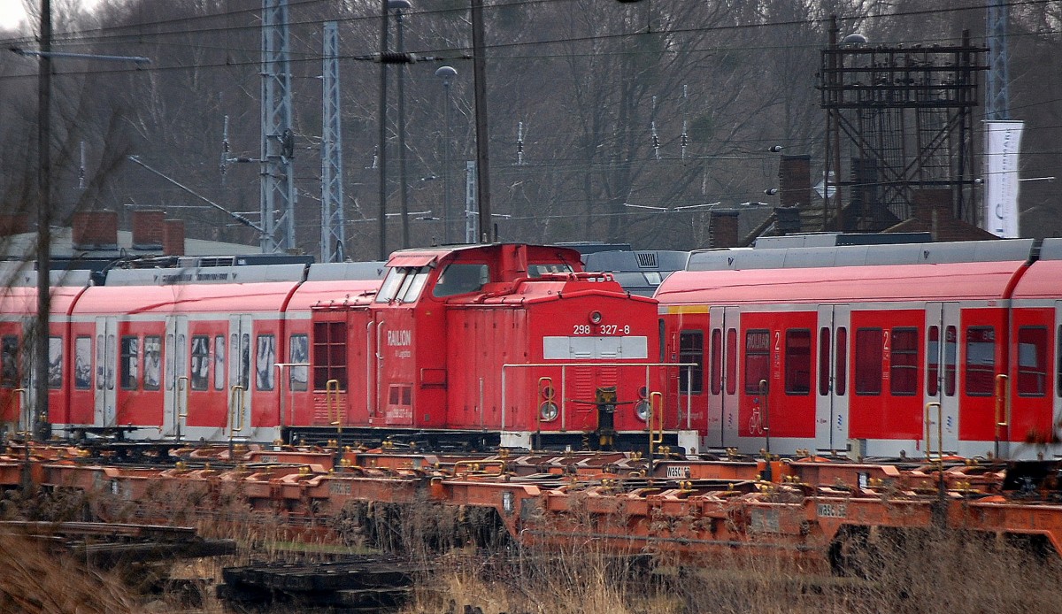 298 327-8 am 03.03.14 im RLCW Elstal,Wustermark abgestellt.