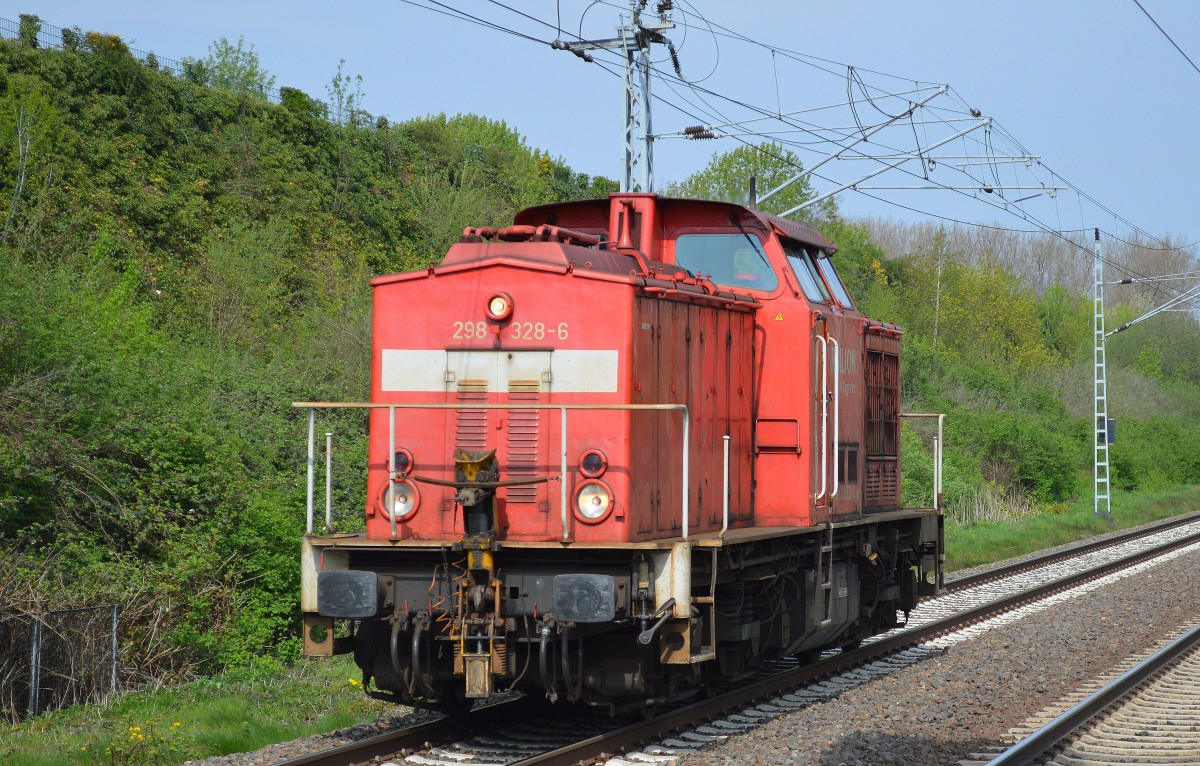 298 328-6 am 25.04.15 Berlin-Hohenschönhausen.