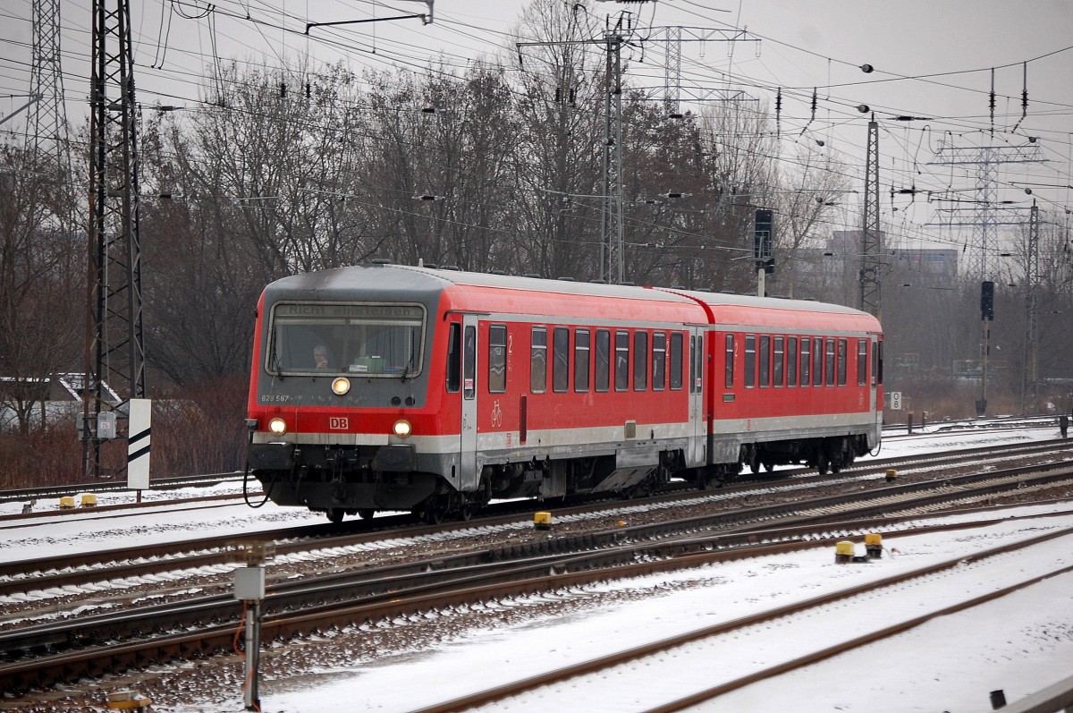 628 587 auf Dienstfahrt Richtung Bhf. Berlin-Lichtenberg, 30.01.14 Berlin-Springpfuhl.