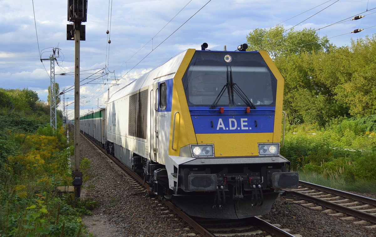 A.D.E. 264 007-6 mit dem üblichen firmeneigenen Ganzzug offener Güterwagen am 03.09.17 Durchfahrt Bf. Berlin-Hohenschönhausen.
