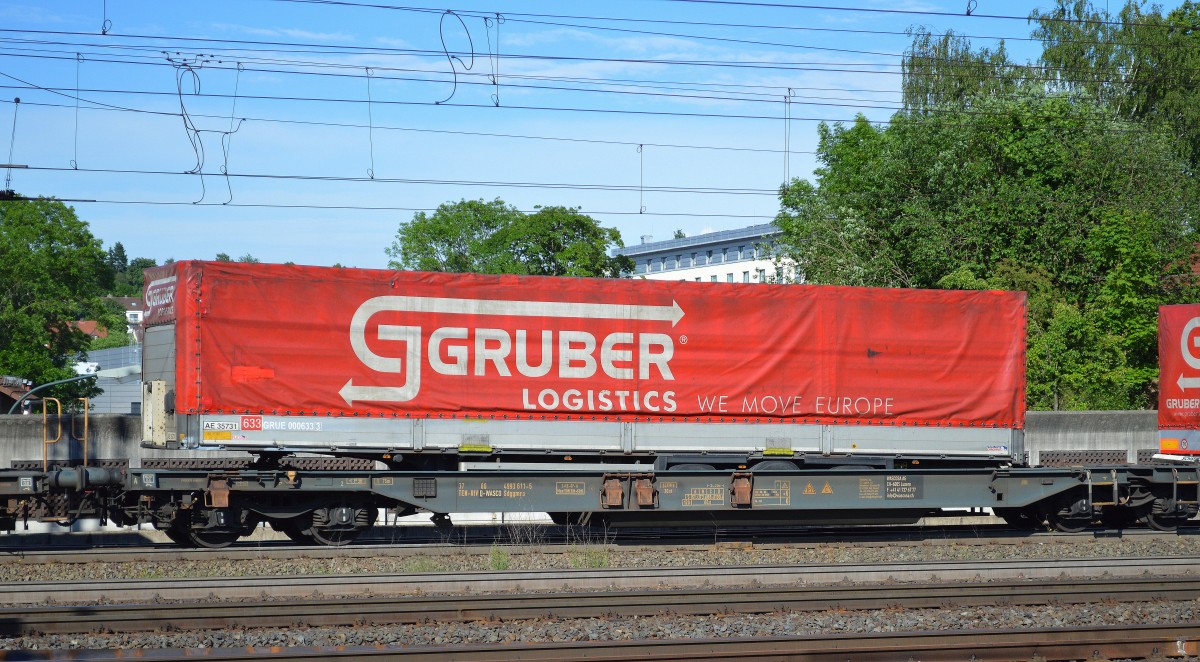 Am 23.05.14 im Bhf. Fulda ein LKW-Auflieger der italienischen Sped. GRUBER LOGISTICS.
