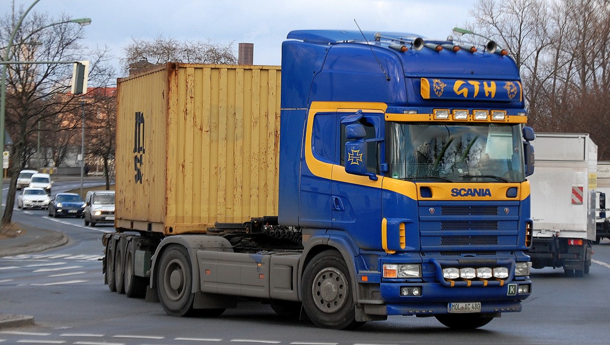 Auch diesem prächtigen SCANIA Containersattelzug der Sped. GTH begegne ich schon das zweite Mal am 12.02.14 Richtung Berliner Westhafen.