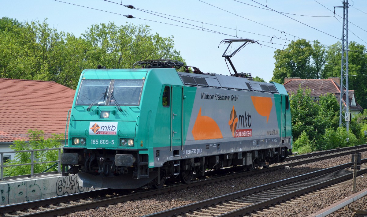Auch erst seit März diesen Jahres als Dauerleihgabe in der Lokflotte der Mindener Kreisbahnen GmbH, die 185 609-5 (91 80 6185 609-5 D-MKB) am 06.06.15 Berlin-Karow Richtung Stendell (Schwedt)