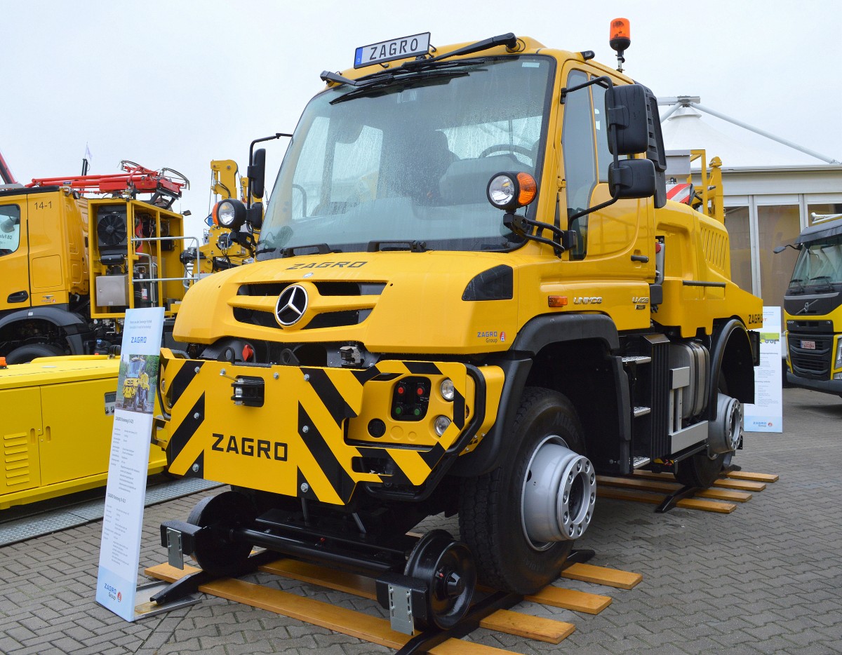 Auch die Fa. ZAGRO hat den MB UNIMOG U423 als ZAGRO Unimog U 423 Zweiwege-Version in ihrem Programm auf der Inno Trans 2014 ausgestellt, 26.09.14