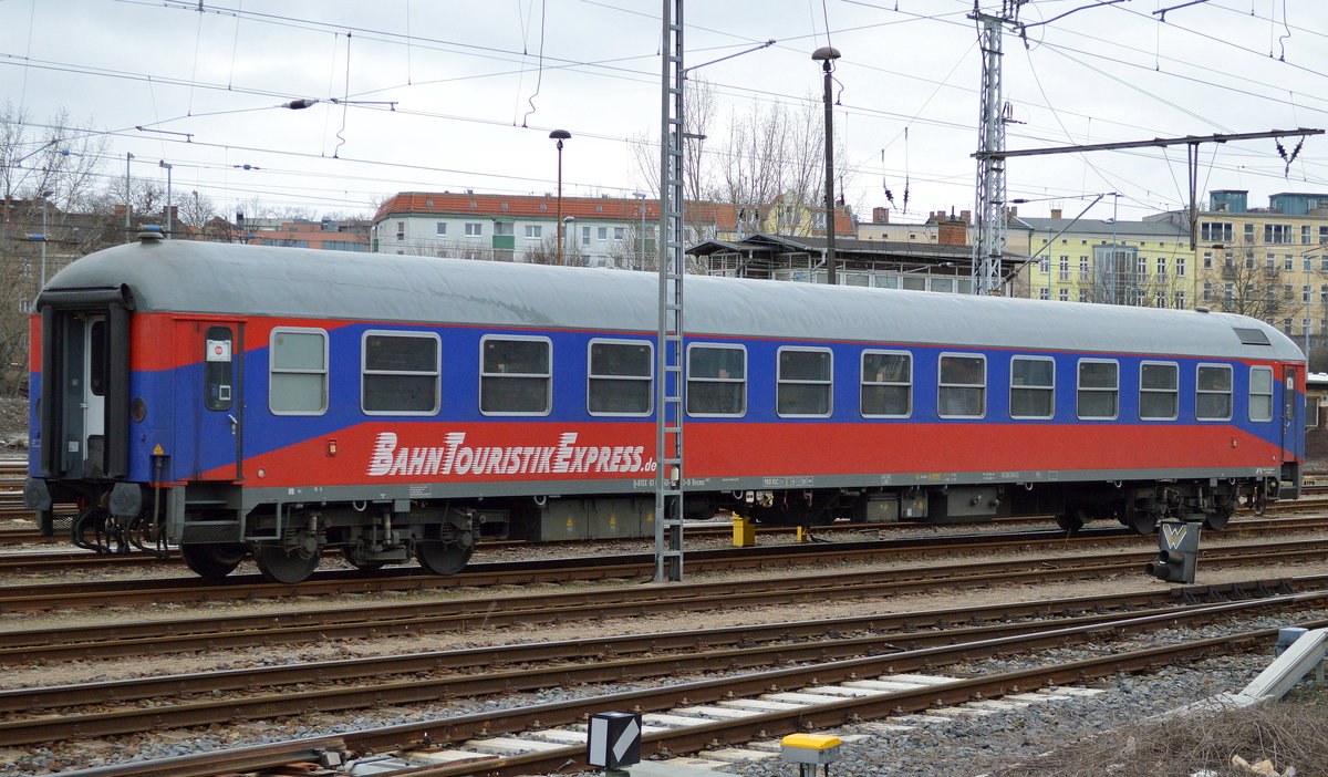 BahnTouristikExpress GmbH mit einem Personen- u.Liegewagen mit der Nr. D-BTEX 61 80 50-71 120-8 Bvcmz 248.1 am 07.03.17 im Bf. Berlin-Lichtenberg, Rangiergelände.