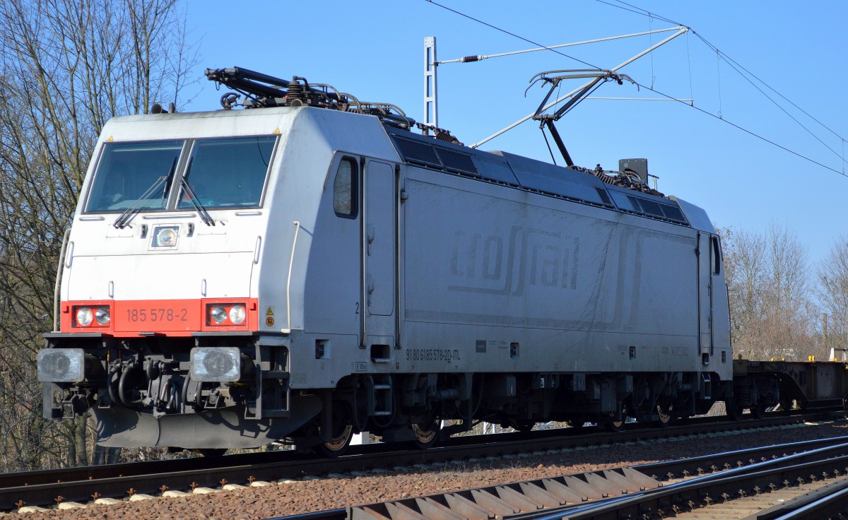 Bei der sieht man noch f�r welche EVU sie jahrelang fuhr, die ex Crossrail 185 578-2 (NVR-Number: 91 80 6185 578-2 D-ITL, Bombardier Bj.2007) nun also auch f�r ITL mit Containerzug am 16.03.16 Berlin-Wuhlheide.