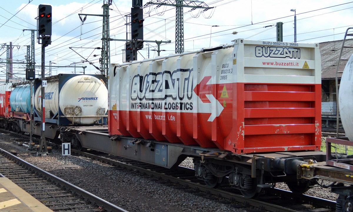 Bulk-Container der italienischen Fa. BUZZATI Int. Logistics am 31.05.14 Bhf. Fulda.