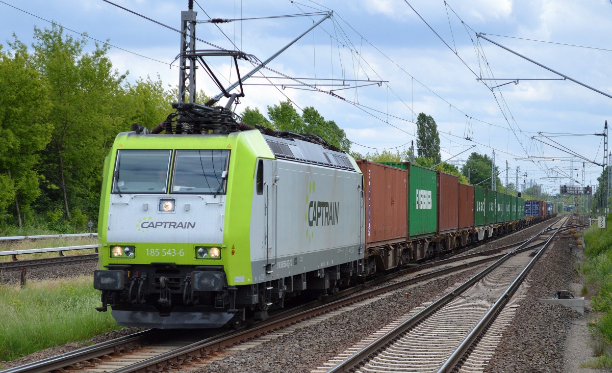 Captrain/ITL 185 543-6 mit Containerzug am 03.06.15 Berlin-Hohenschönhausen.