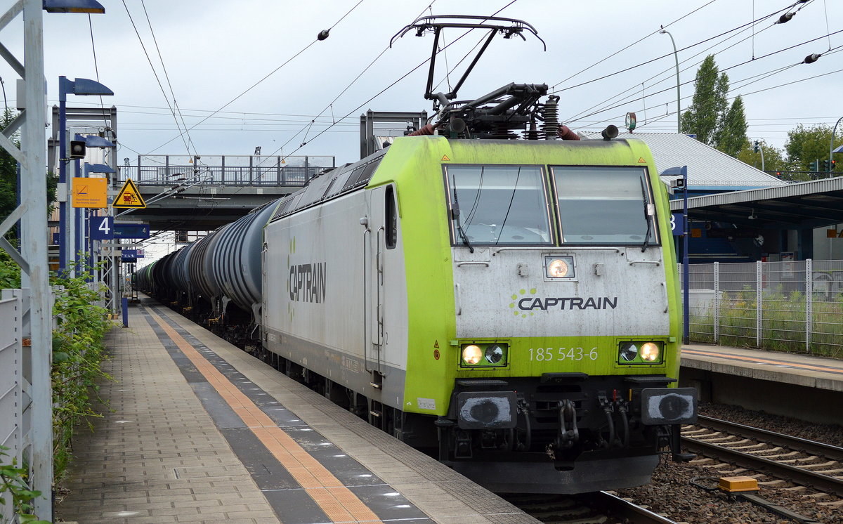 Captrain/ITL 185 543-6 mit Kesselwagenzug am 27.07.17 Bf. Berlin-Hohenschönhausen.