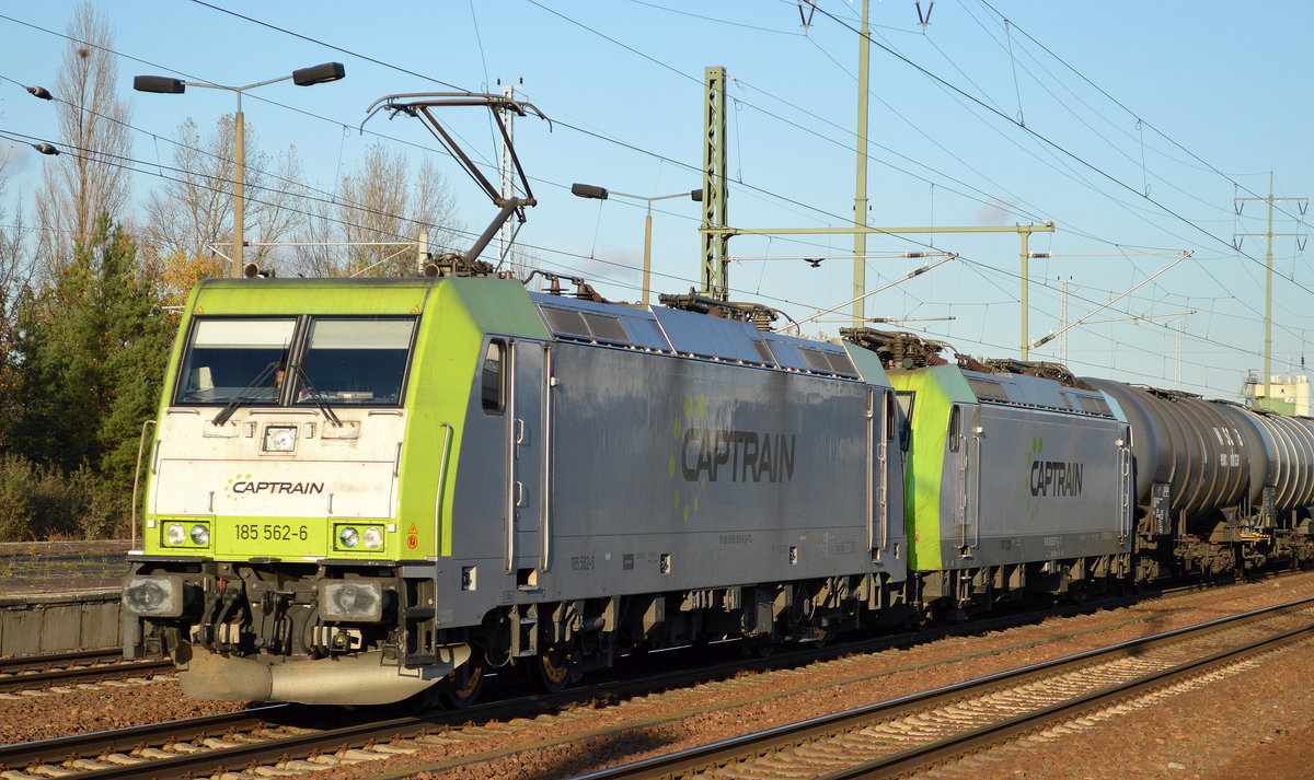Captrain/ITL 185 562-6 mit 185 517-0 und Kesselwagenzug am Haken am 06.11.17 BF. Flughafen Berlin-Schönefeld.