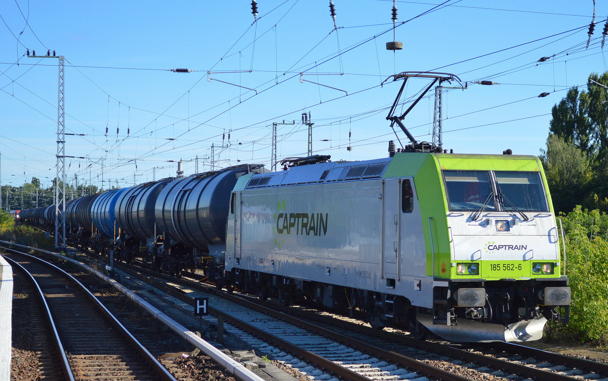 Captrain/ITL 185 562-6 mit Kesselwagenzug am 06.09.16 Berlin Grünau Richtung Grünauer Kreuz.