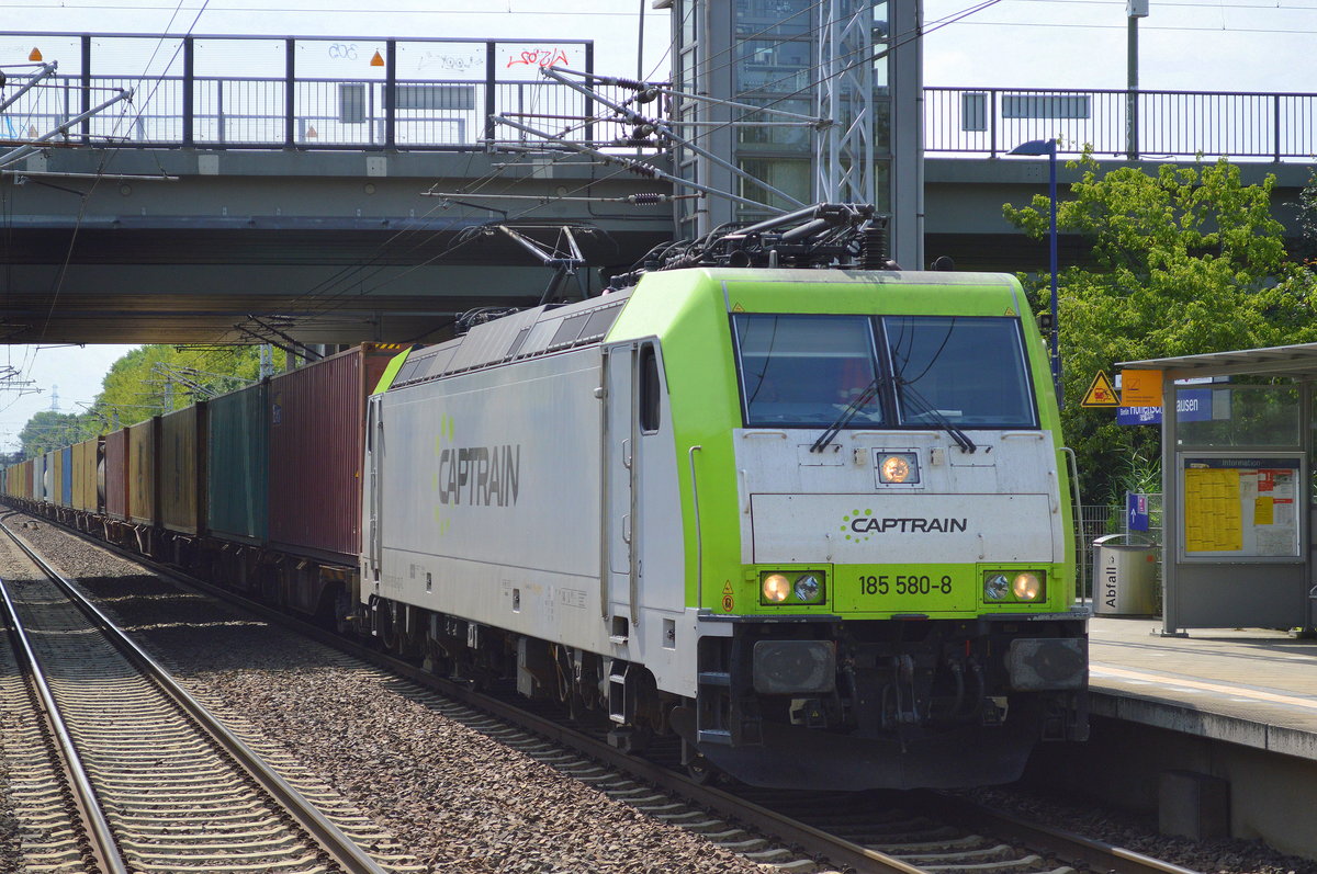 Captrain/ITL 185 580-8 mit Containerzug ausnahmsweise auf dem Gegengleis am 11.07.17 Bf. Berlin-Hohenschönhausen.