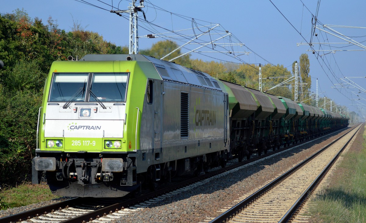 Captrain/ITL 285 117-9 (92 88 0076 101-9 B-ITL) mit firmeneigenen Sch�ttgutwagenzug am 06.10.14 Berlion-Hohensch�nhausen.