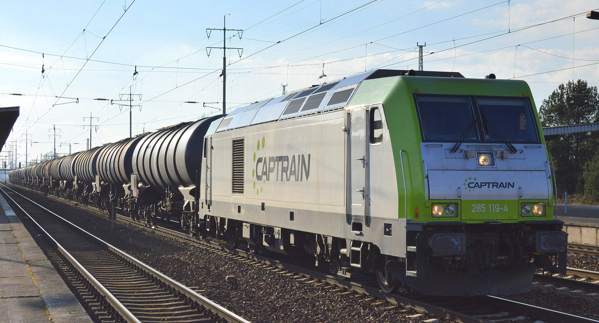 Captrain/ITL 285 119-4 [NVR-Number: 92 88 0076 108-4 B-ITL] mit Kesselwagenzug (leer) Richtung Stendell am 13.02.18 Bf. Flughafen Berlin-Schönefeld.