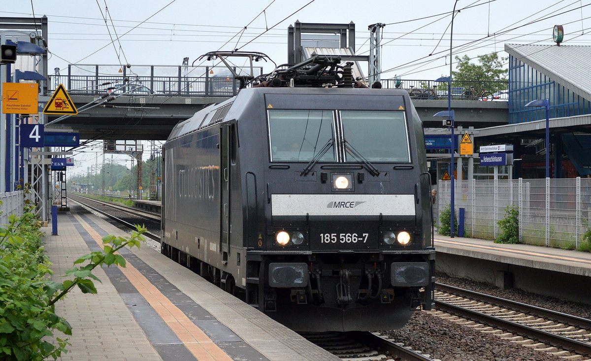 CTL mit 185 566-7 am 26.05.16 Durchfahrt Bf. Berlin-Hohenschönhausen.