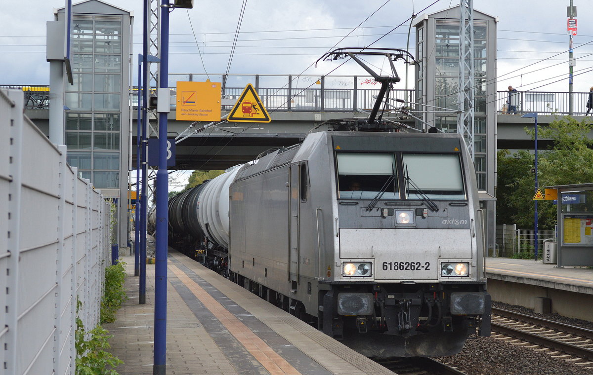 CTL mit der akiem Mietlok 186 262-2 und Kesselwagenzug (leer) Richtung Stendell am 12.09.17 Durchafhrt Bf. Berlin-Hohenschönhausen.