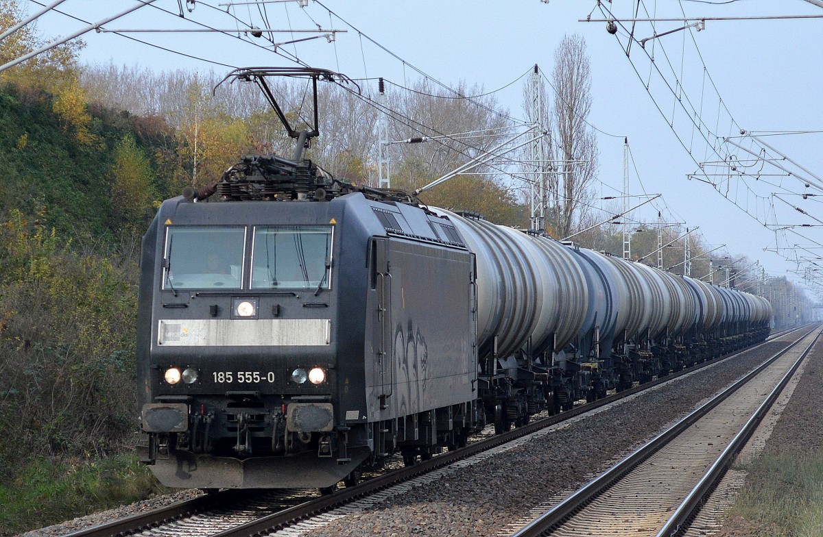 CTL mit der MRCE Lok 185 555-0 und Kesselwagenzug am 11.11.14 Berlin-Hohenschönhausen.