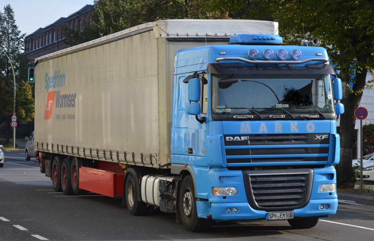 DAF XF 105.410 Sattelzug der Sped. Wormser, 15.09.14 Berlin-Weißensee.
