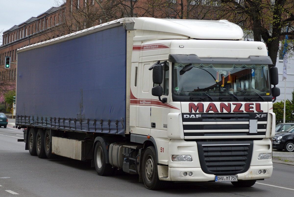 DAF XF 105.460 Sattelzug der Sped.MANZEL am 20.04.16 Berlin-Weißensee.