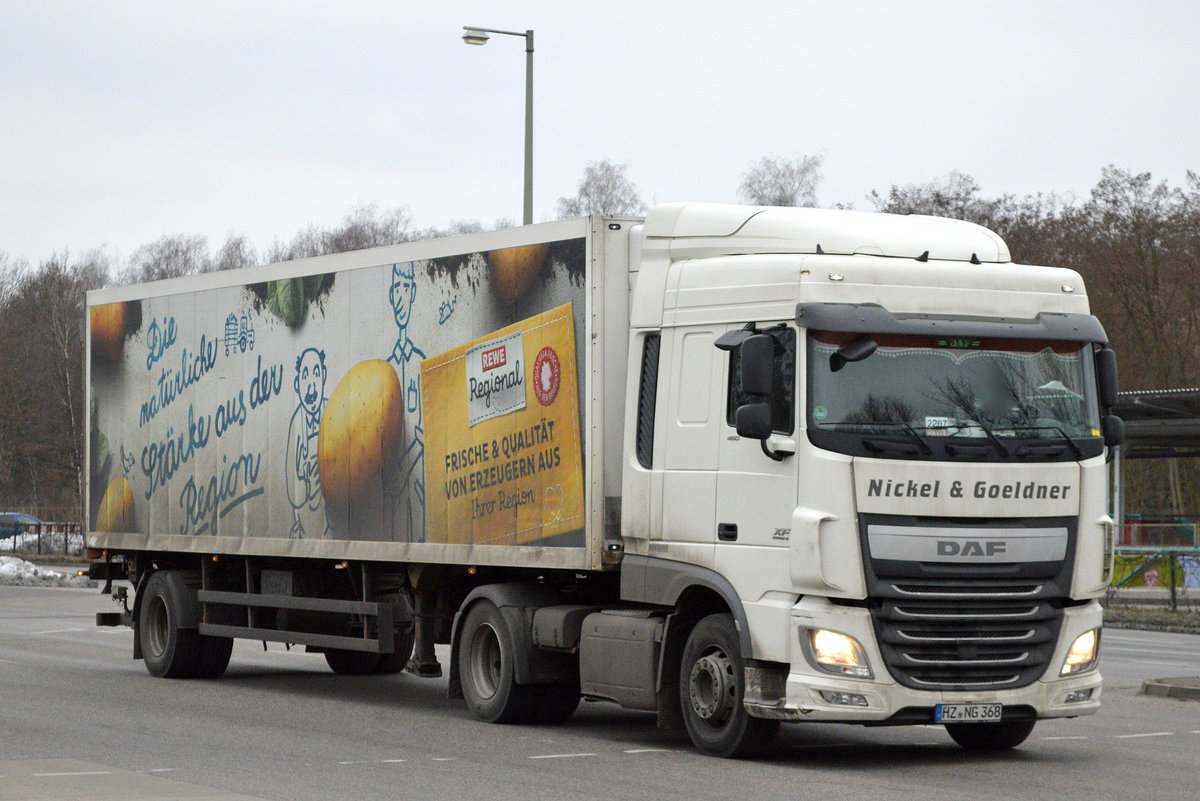 DAF XF 460 Zugmaschine der Sped. Nickel & Göldner mit Trailer für REWE am 07.02.17 Berlin-Marzahn.