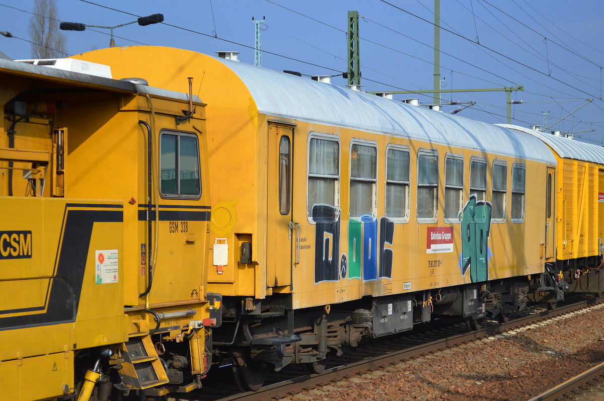 DB Bahnbaugruppe GmbH mit einem Aufenthaltswagen  mit der Nr. 75 80 2811 181-6 D-DB Bf.Königsborn am 16.02.17 BF. Flughafen Berlin-Schönefeld.